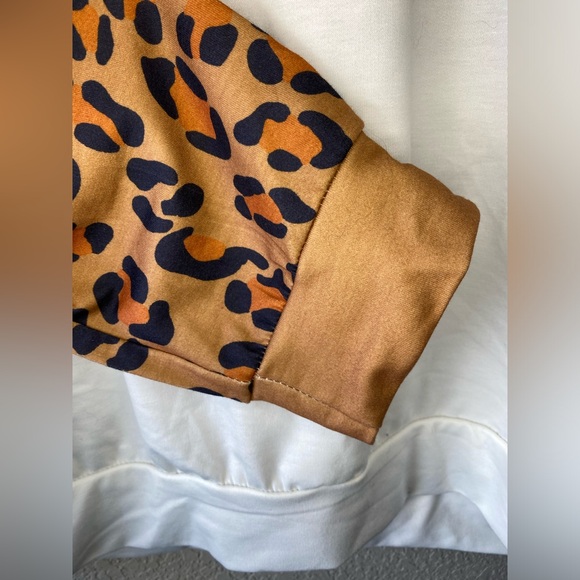 Leopard Fashion Print Long Sleeve Top Size XXL NWOT - Picture 4 of 6